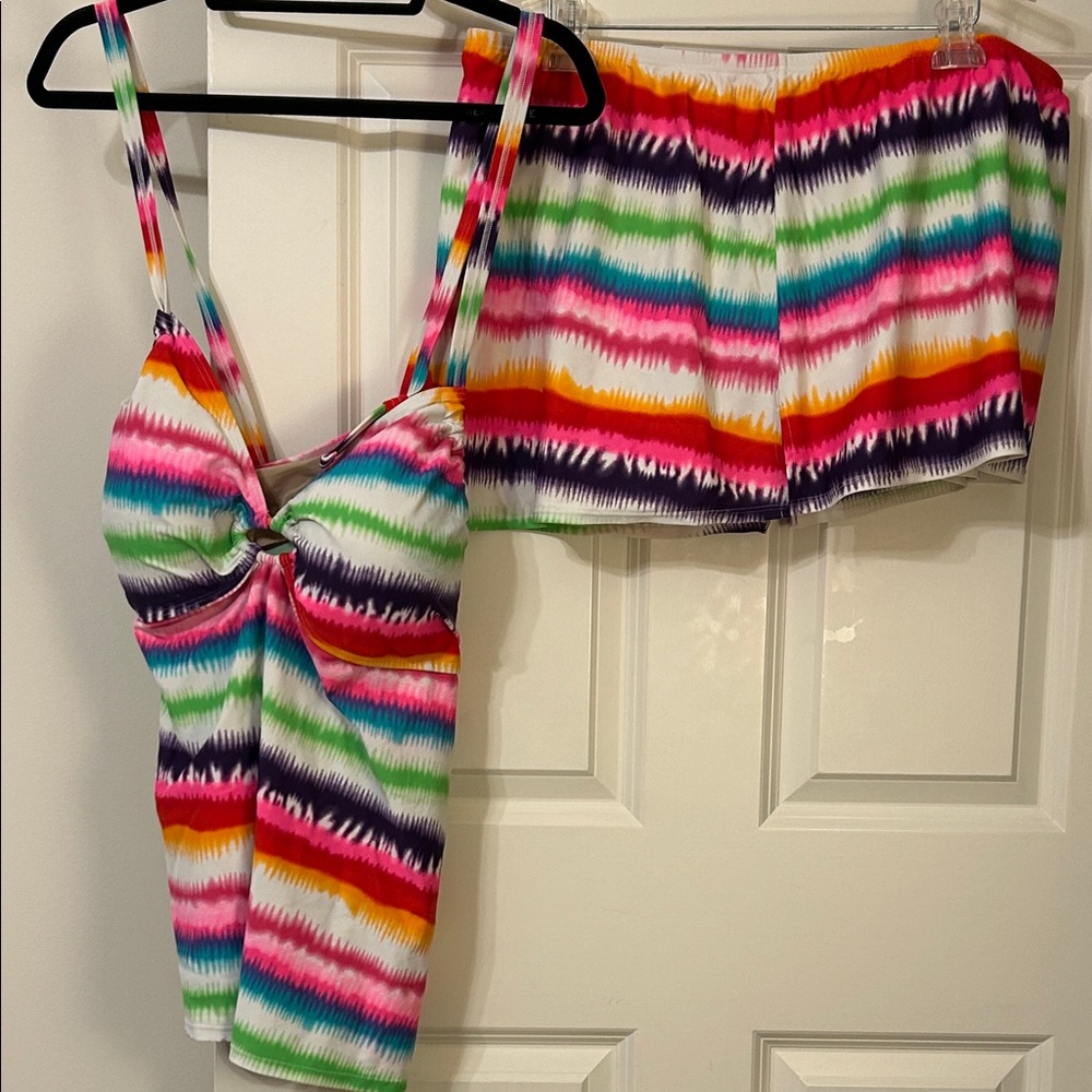 Colorful Tie-Dye Women's Two Piece Swimwear Set: Mixed Size